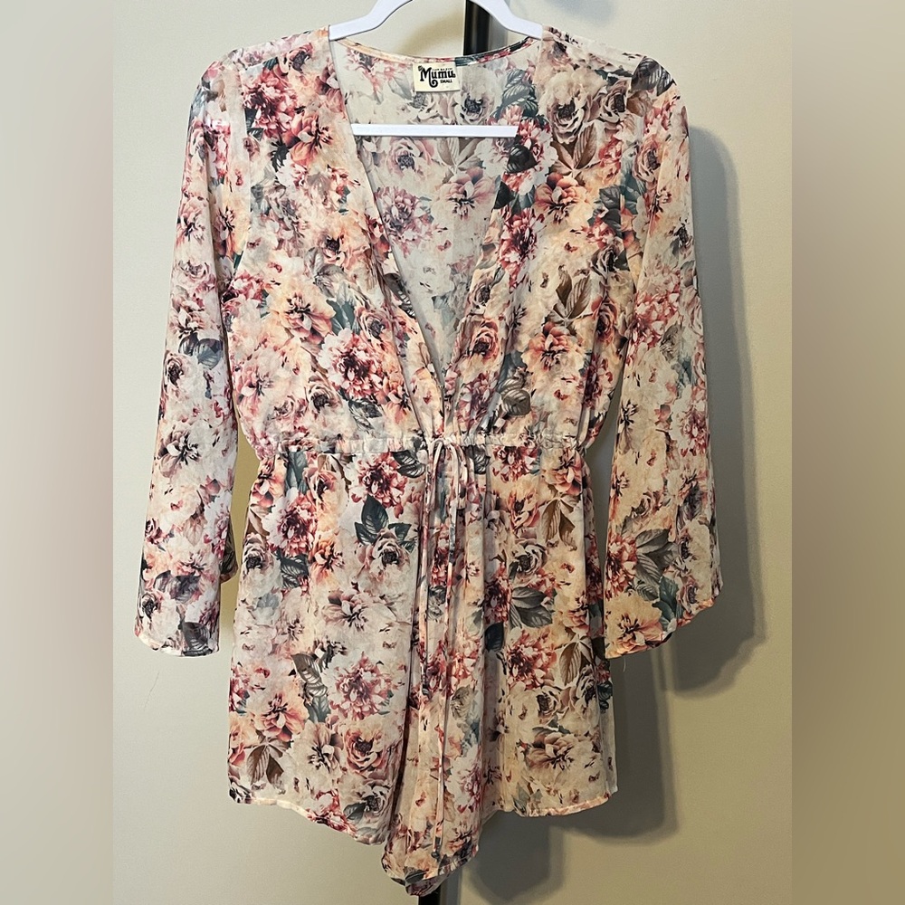SHOW ME YOUR MUMU Roxy Romper Cream Rose Pink Floral Flare Sleeve Small - Picture 2 of 8